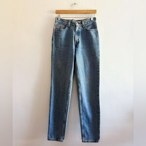 Vintage 512 Levi’s Slim Fit Tapered Leg, Made Mexico, Size 9 (26), 100% Cotton